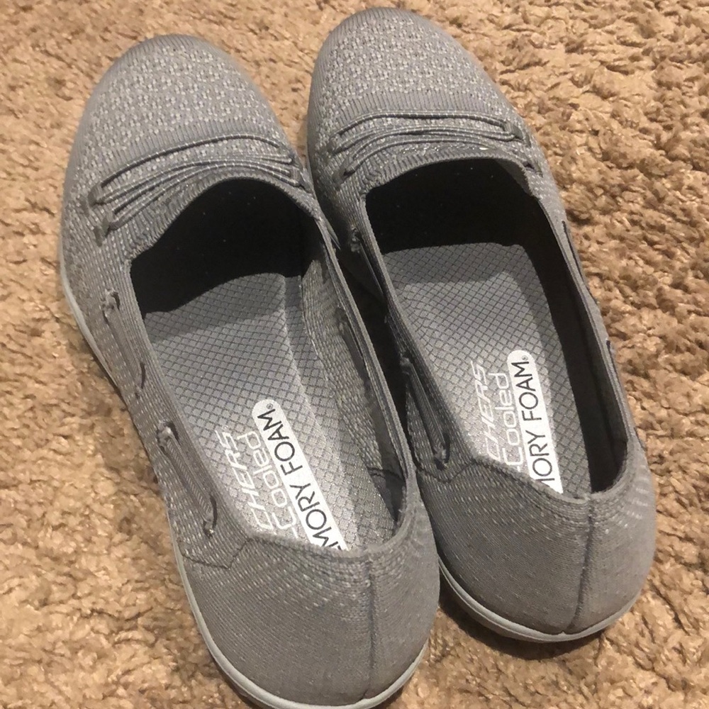 Skechers air cooled memory foam size 9